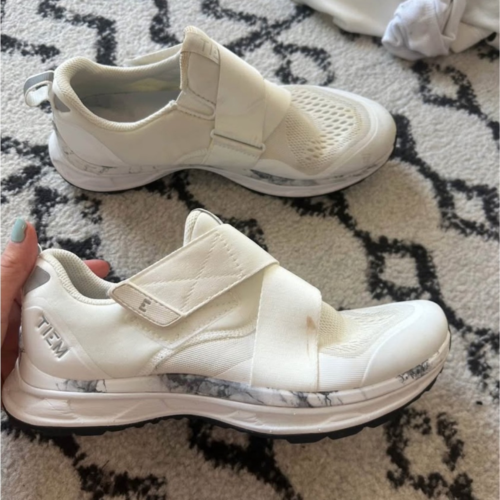 TIEM slipstream indoor cycle shoes with clips size 8